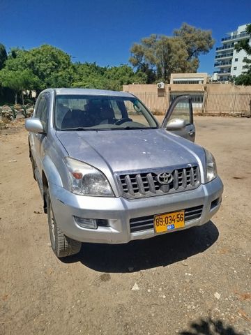טויוטה לנד קרוזר