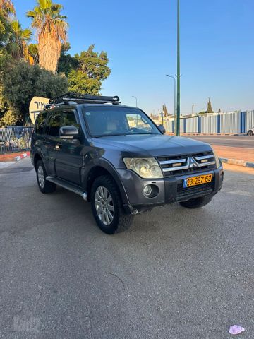 מיצובישי פג'רו