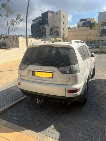 מודעת רכב מיצובישי אאוטלנדר
