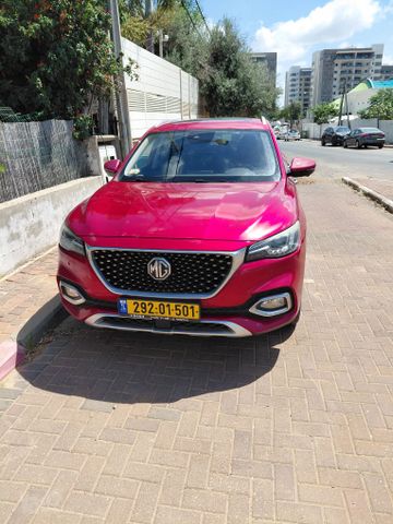 מודעת רכב אם ג'י EHS PHEV