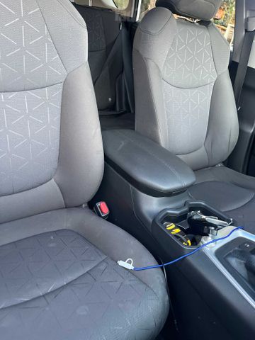 טויוטה RAV4