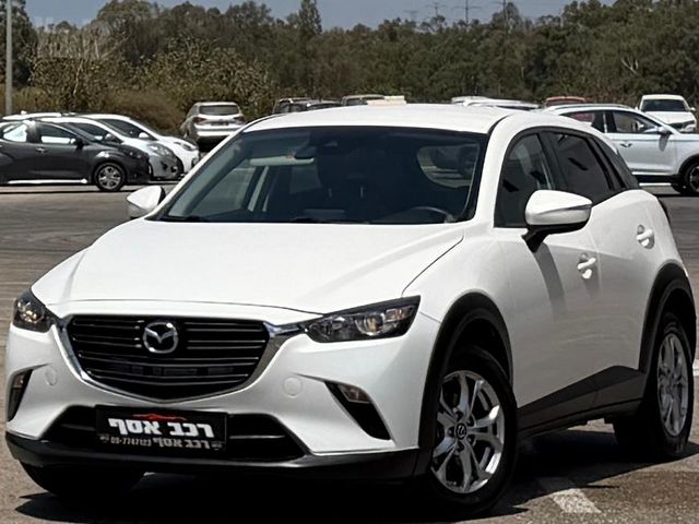 מודעת רכב מאזדה CX-3
