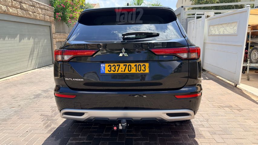 מיצובישי אאוטלנדר