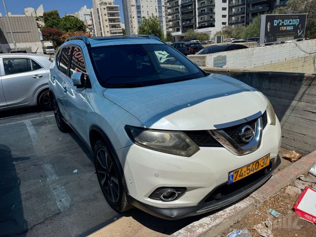ניסאן אקס טרייל