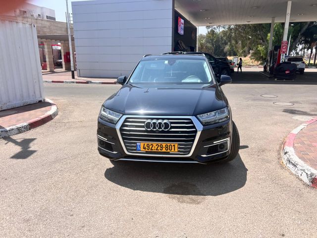 אאודי Q7