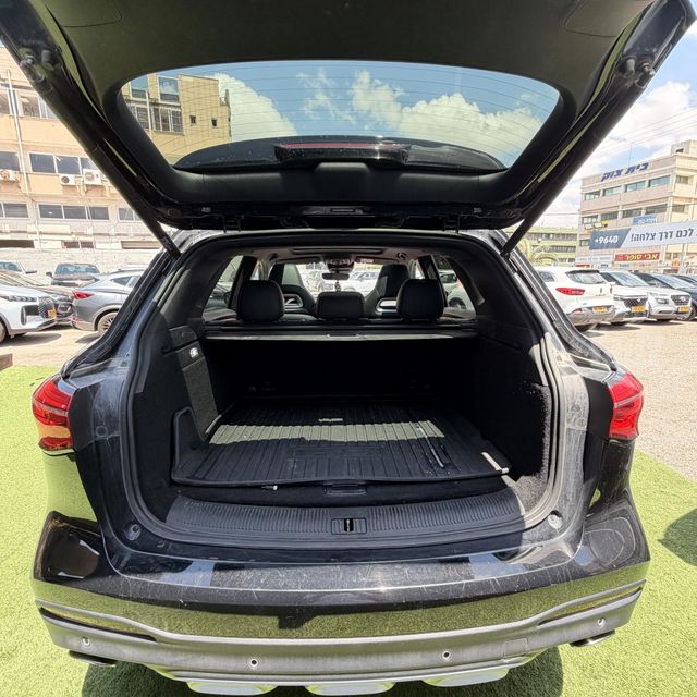 אם ג'י EHS PHEV
