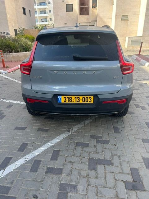 וולוו XC40