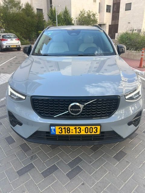 וולוו XC40