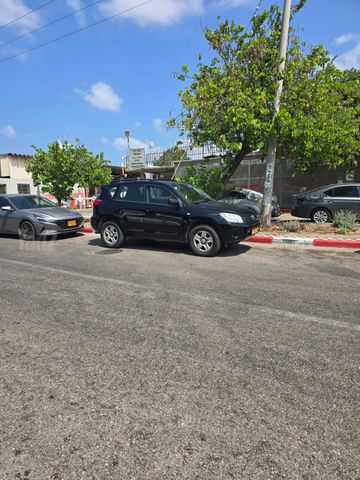 טויוטה RAV4