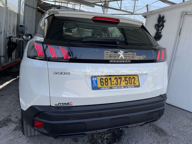 פיג'ו 3008