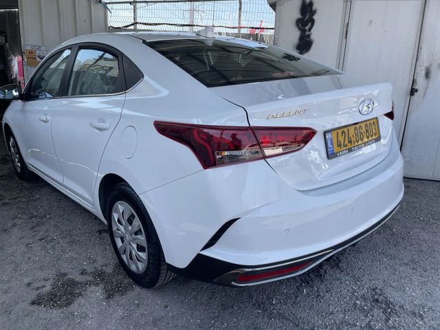 יונדאי אקסנט i25
