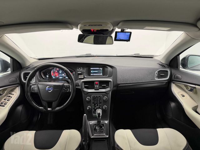 וולוו V40