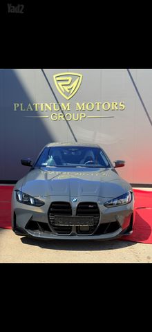 ב מ וו M4