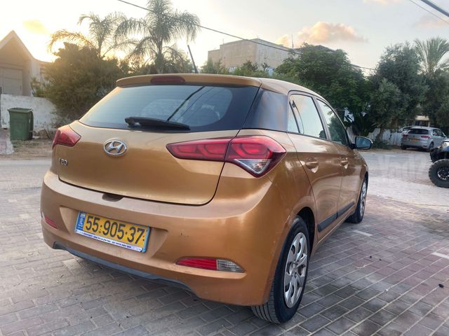 יונדאי i20