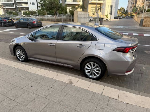 טויוטה קורולה