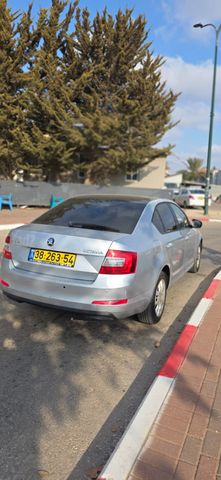 סקודה אוקטביה