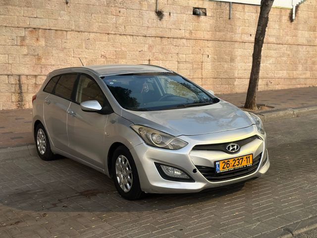 יונדאי i30