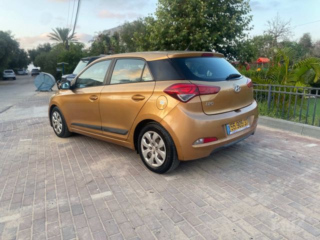 יונדאי i20