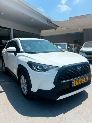 טויוטה קורולה קרוס
