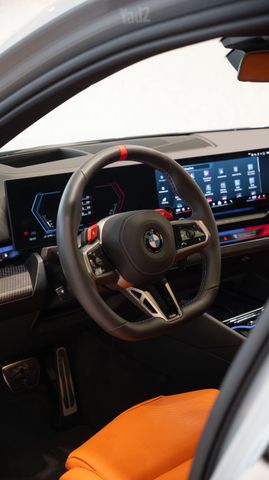 ב מ וו M5