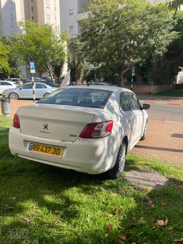 פיג'ו 301