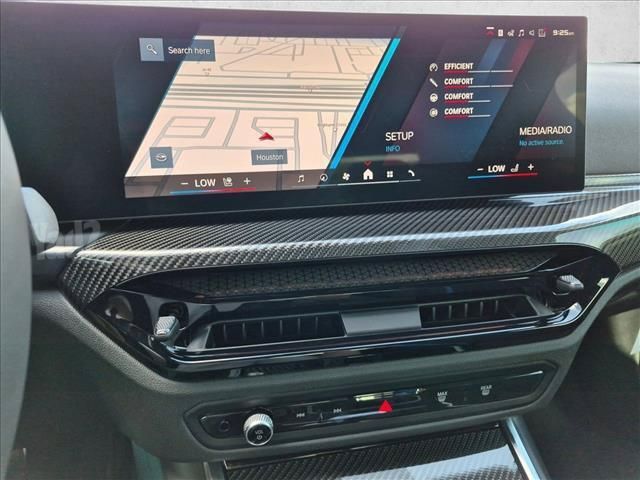 ב מ וו M2