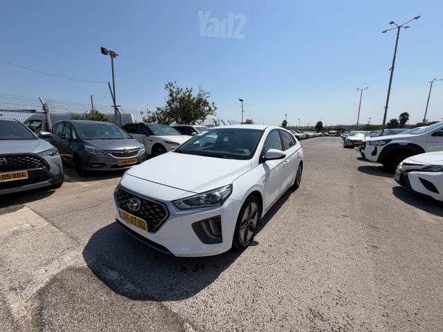 יונדאי איוניק