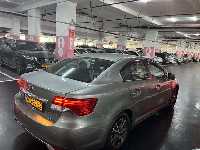 טויוטה אוונסיס
