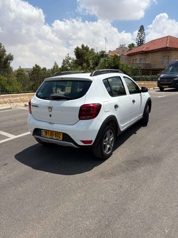 דאצ'יה סנדרו