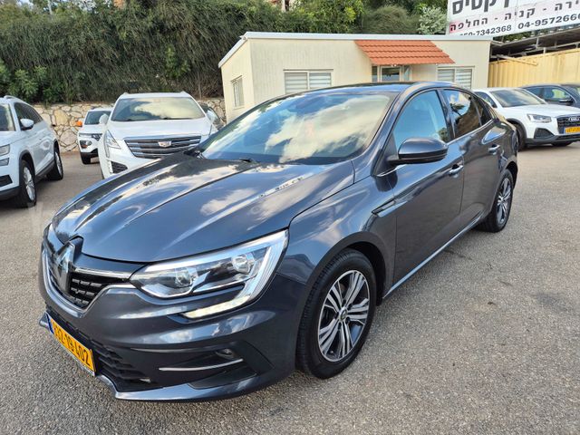 רנו מגאן