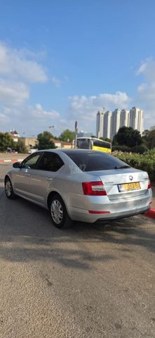 סקודה אוקטביה