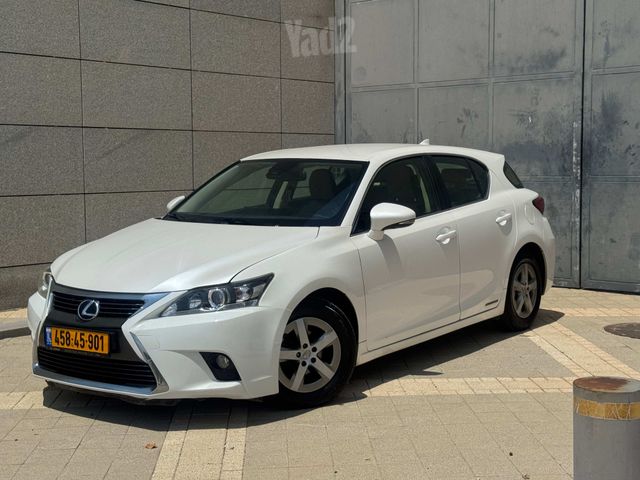 מודעת רכב לקסוס CT