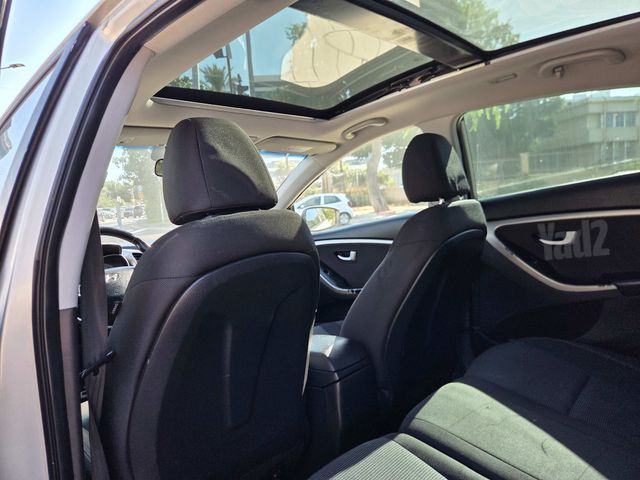 יונדאי i30