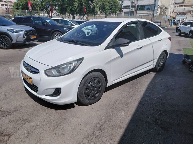 יונדאי אקסנט i25