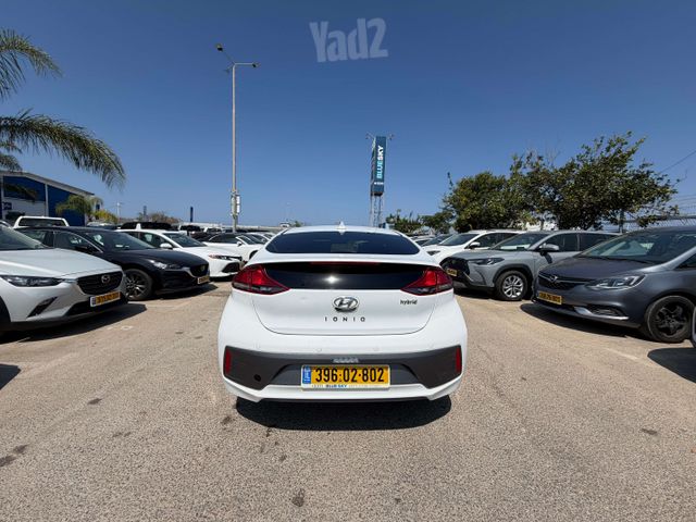 יונדאי איוניק