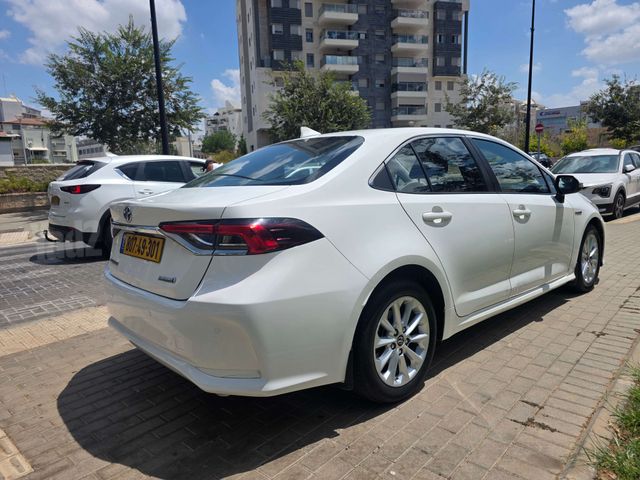 טויוטה קורולה