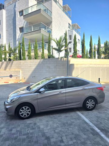 יונדאי אקסנט i25