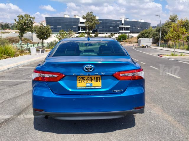 טויוטה קאמרי