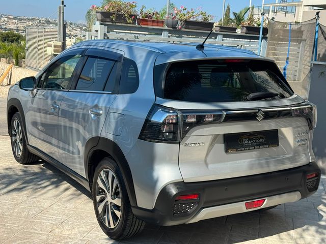 סוזוקי S-Cross