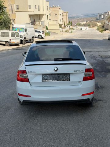 סקודה אוקטביה