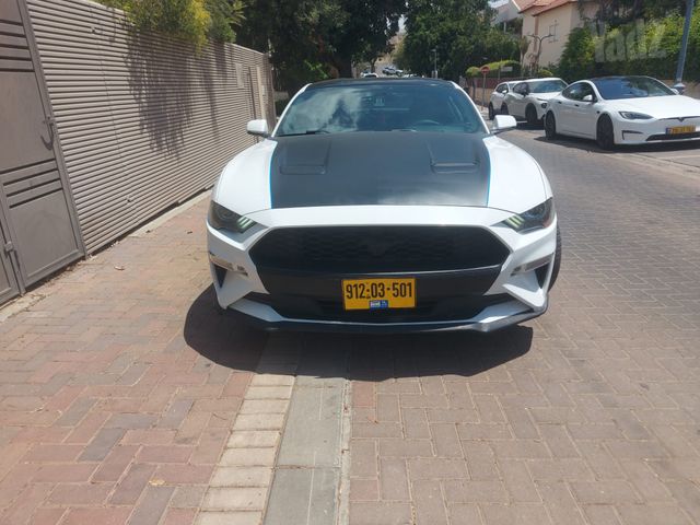 מודעת רכב פורד מוסטנג