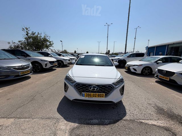 יונדאי איוניק