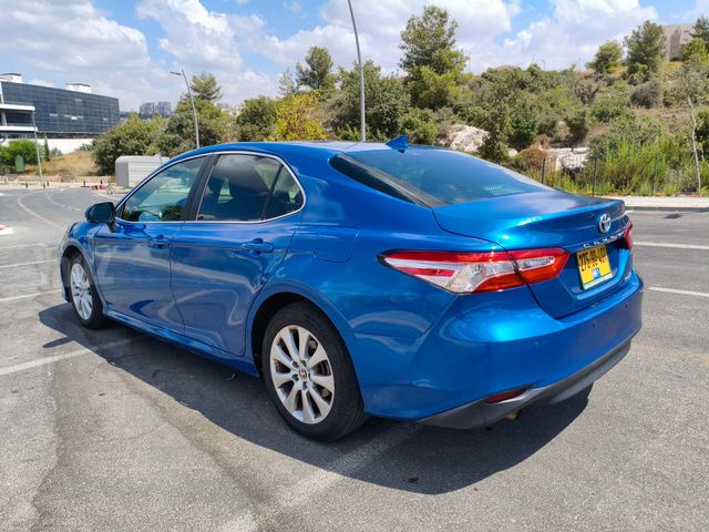 טויוטה קאמרי