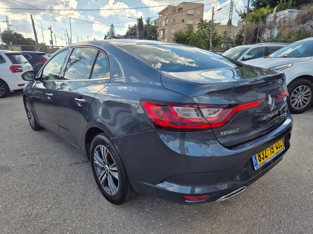 רנו מגאן