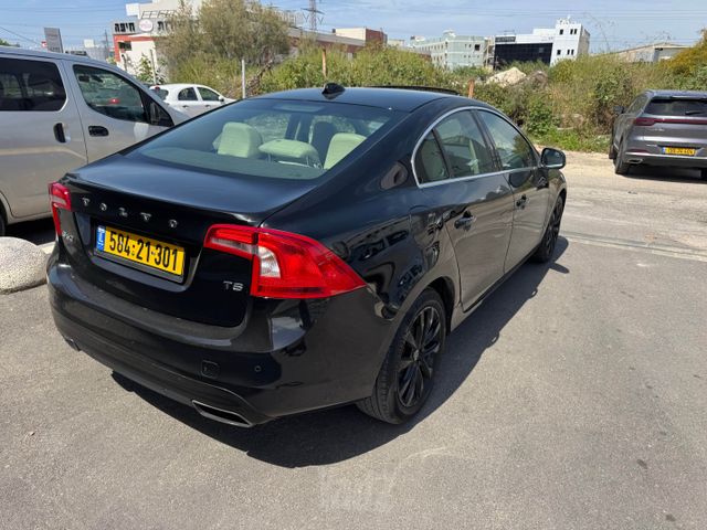 וולוו S60