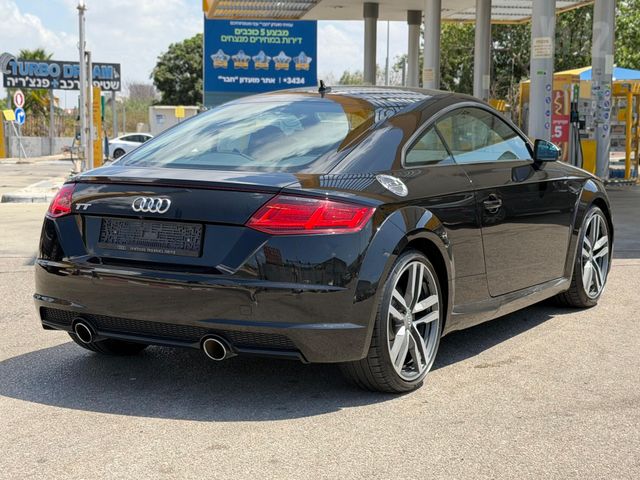 אאודי TT