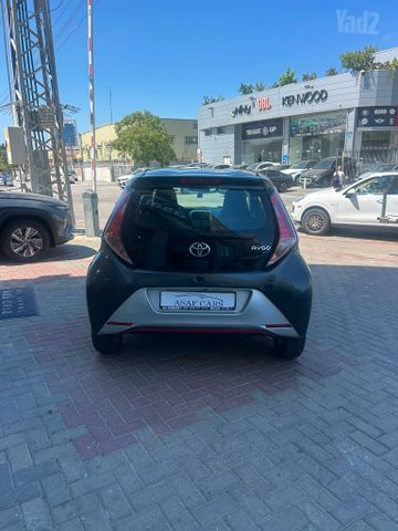 טויוטה אייגו