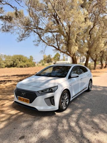 יונדאי איוניק