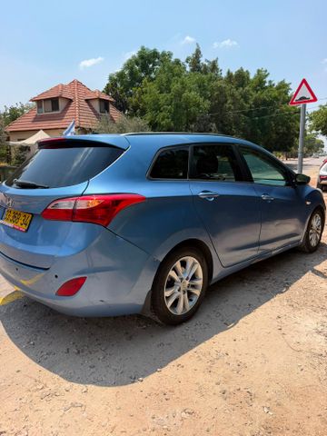 יונדאי i30