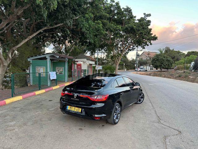 רנו מגאן